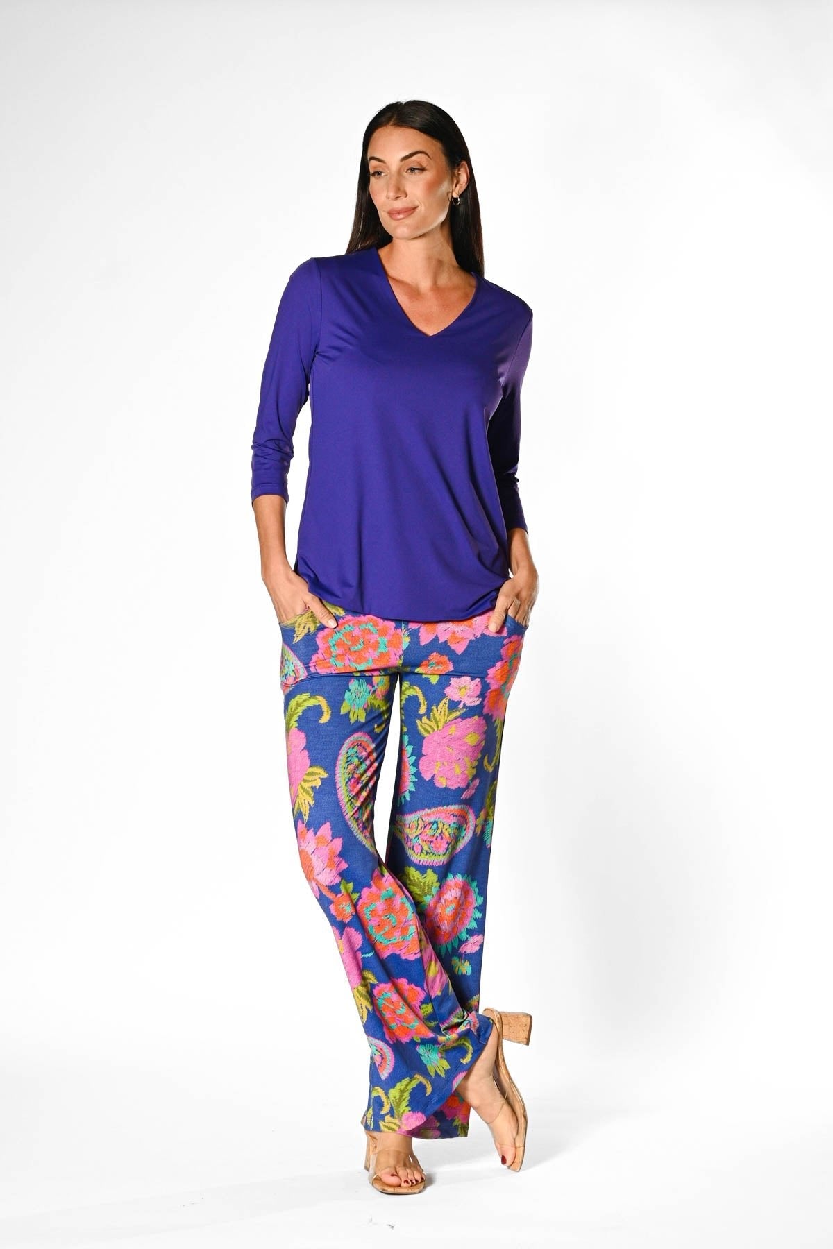 V-Neck Solid Top Baltic