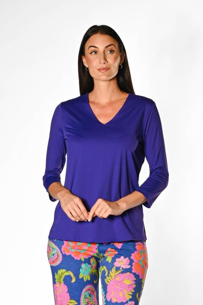 V-Neck Solid Top Baltic