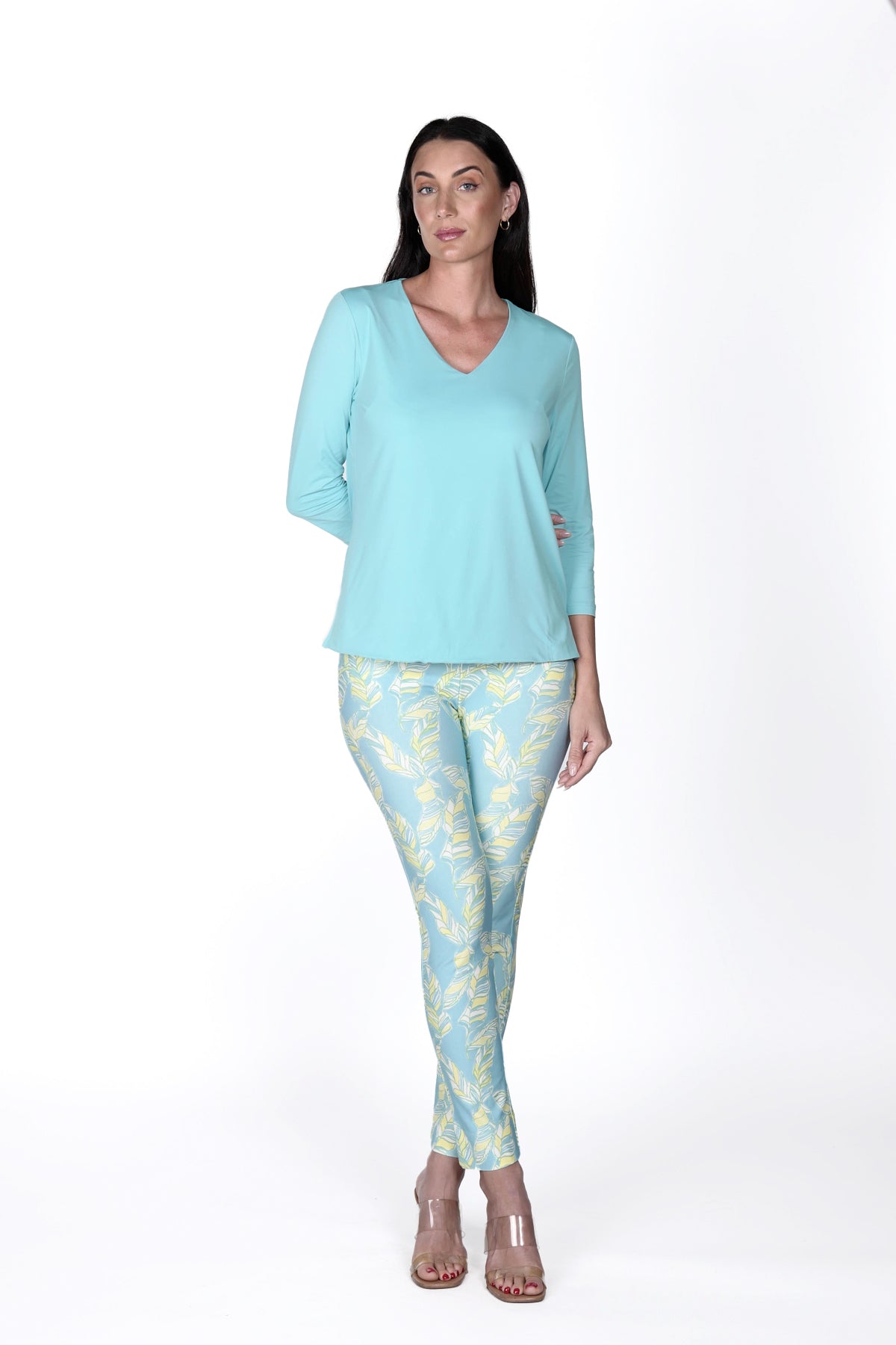 V-Neck Solid Top Fiji
