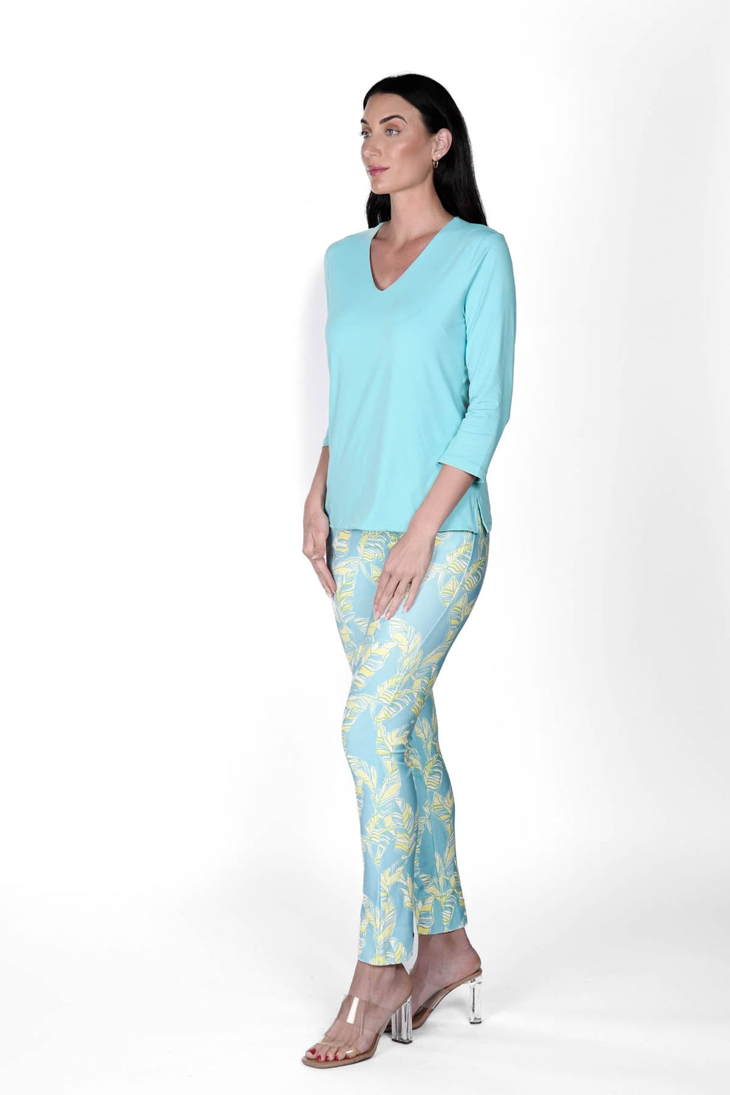 V-Neck Solid Top Fiji