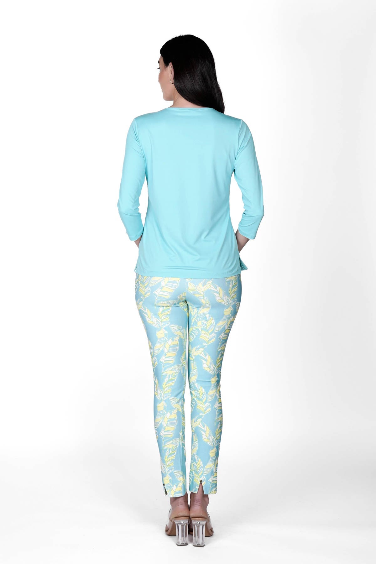 V-Neck Solid Top Fiji
